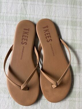 TKEES Women's Camel Slim Strap Flip Flop Sandals